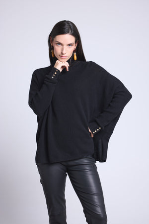 Pull Col Roule Boutons Dores Poncho Naya