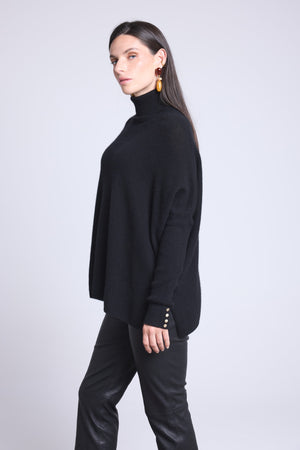 Pull Col Roule Boutons Dores Poncho Naya