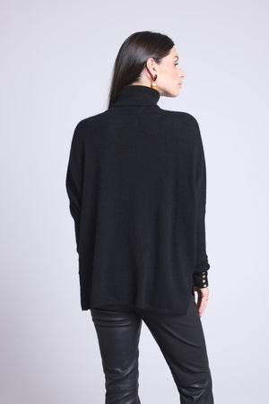 Pull Col Roule Boutons Dores Poncho Naya