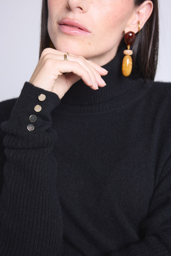 Pull Col Roule Boutons Dores Poncho Naya