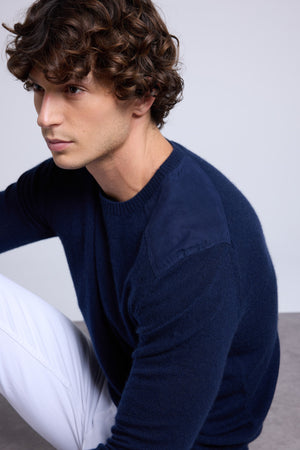 Pull Col Rond A Insert Effet Daim Philippe