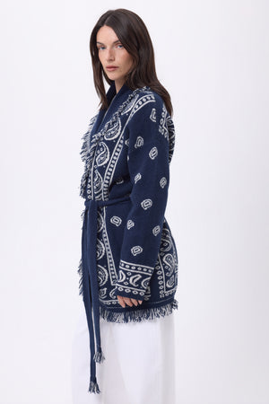 #BLEUMARINEBLANC #FEMME