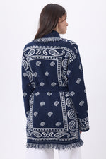 #BLEUMARINEBLANC #FEMME