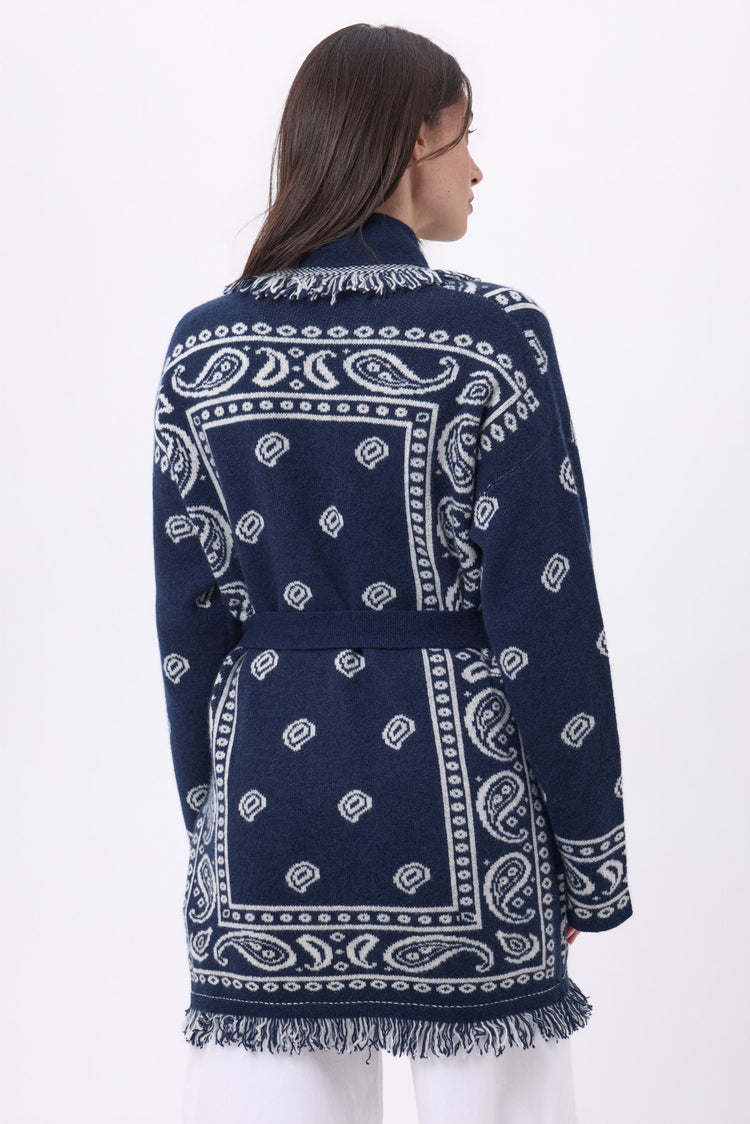 #BLEUMARINEBLANC #FEMME