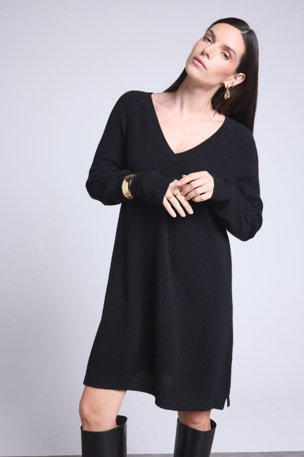ROBE COL V - APRIL