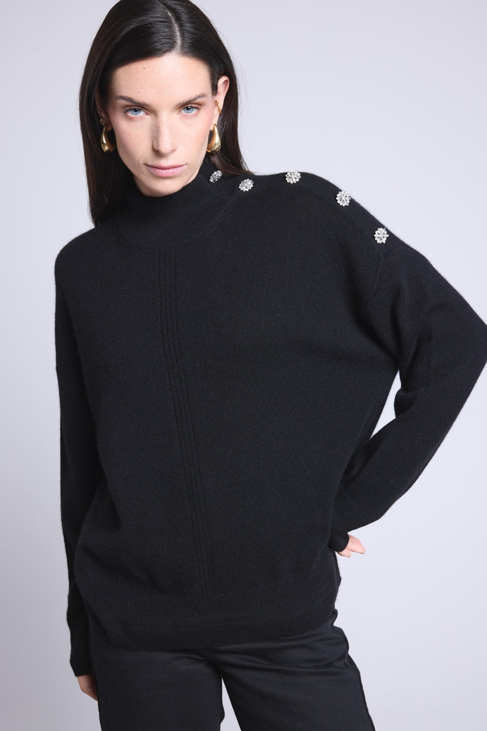 PULL COL MONTANT A BIJOUX - BAYA