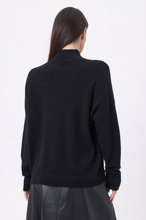 #NOIR-BOUTONSARGENT #FEMME