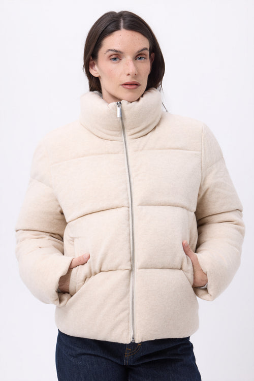 #BEIGE #FEMME