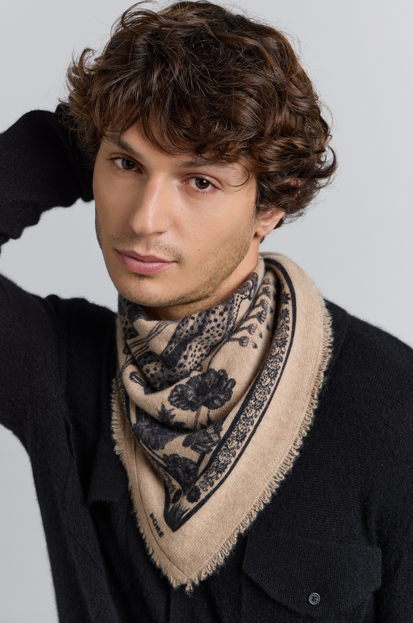 #BEIGECREMENOIR #HOMME