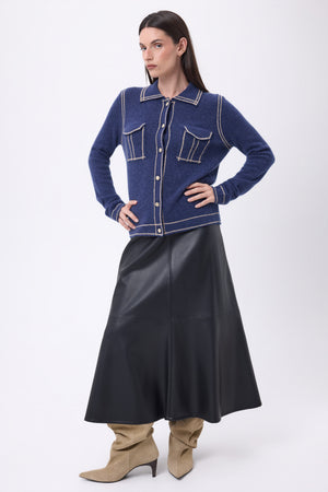 #BLEUINDIGO #FEMME