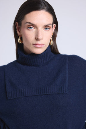 #BLEUMARINE