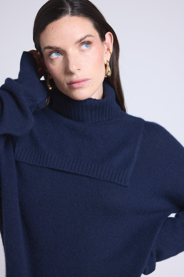 #BLEUMARINE
