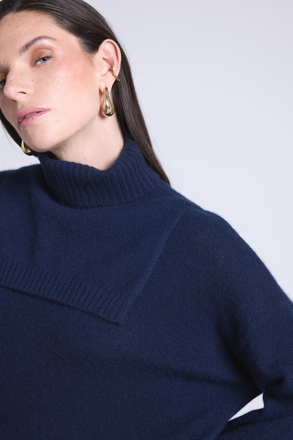 #BLEUMARINE