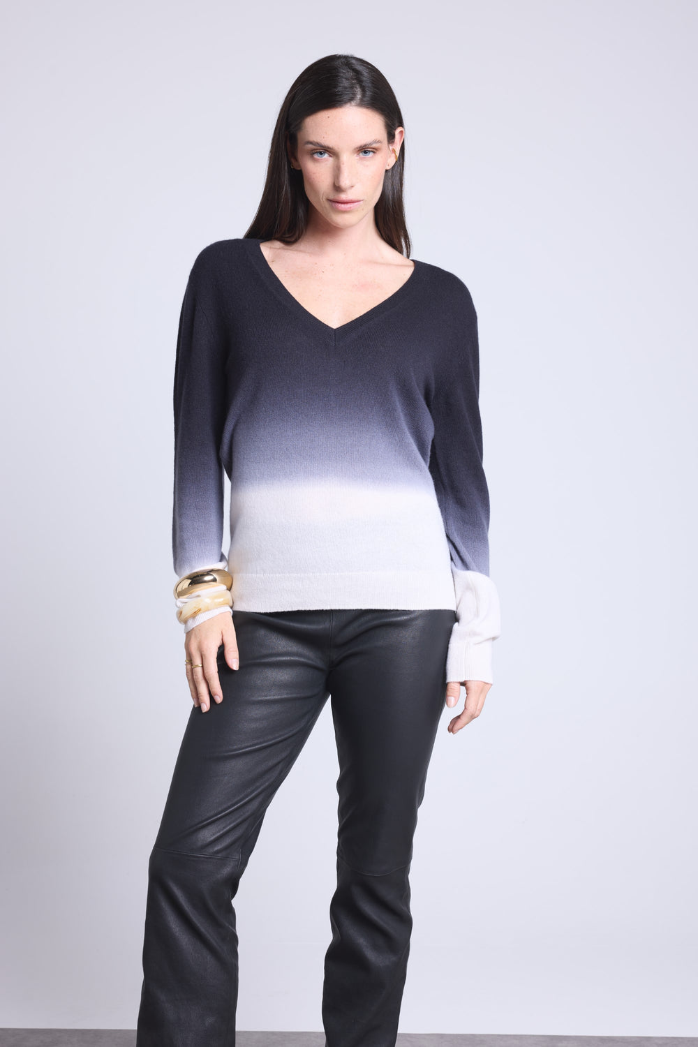 PULL COL V DIP DYE - EBENE