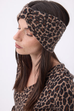 #LEOPARD #FEMME