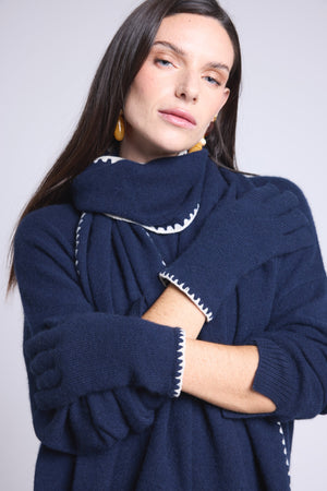 #BLEUMARINEETBLANC