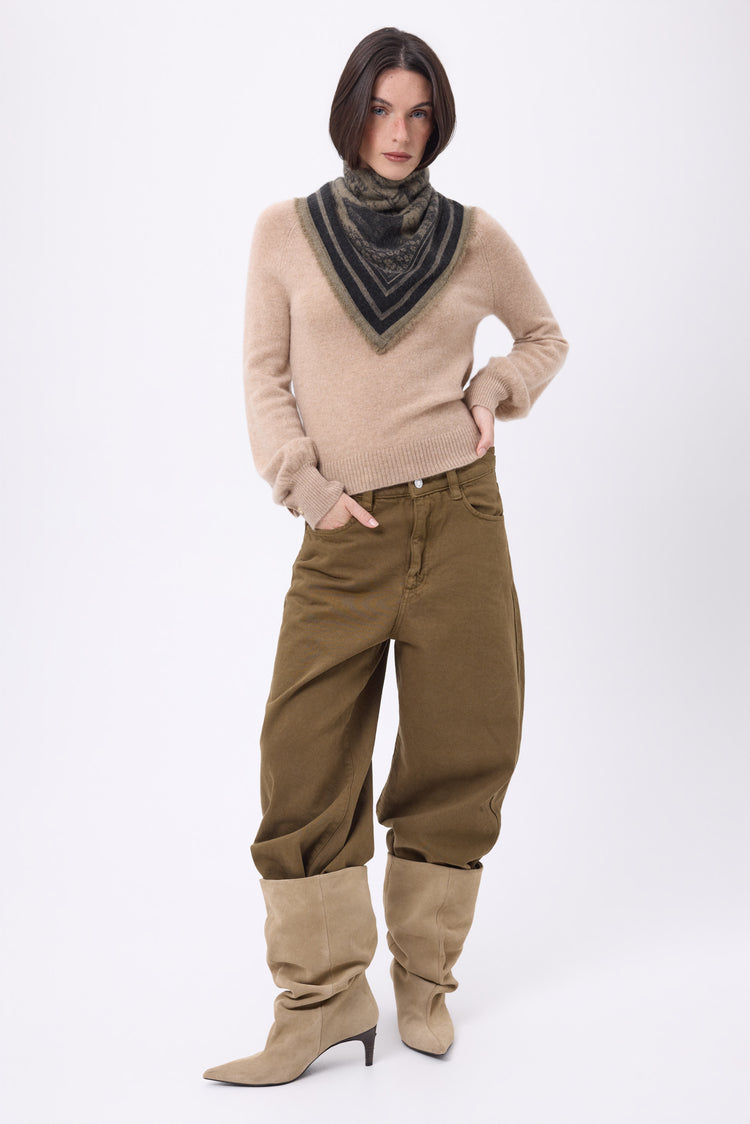 #KHAKICHINE #FEMME