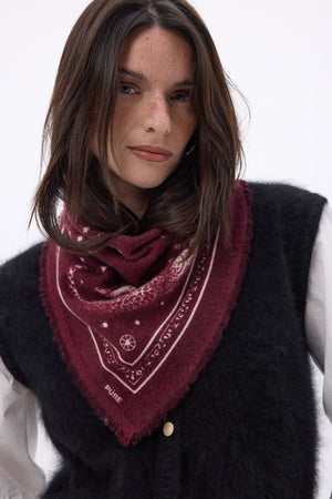 #BURGUNDYBLANC #FEMME