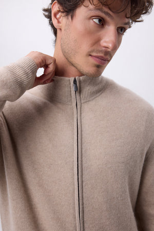 #BEIGECLAIR #HOMME