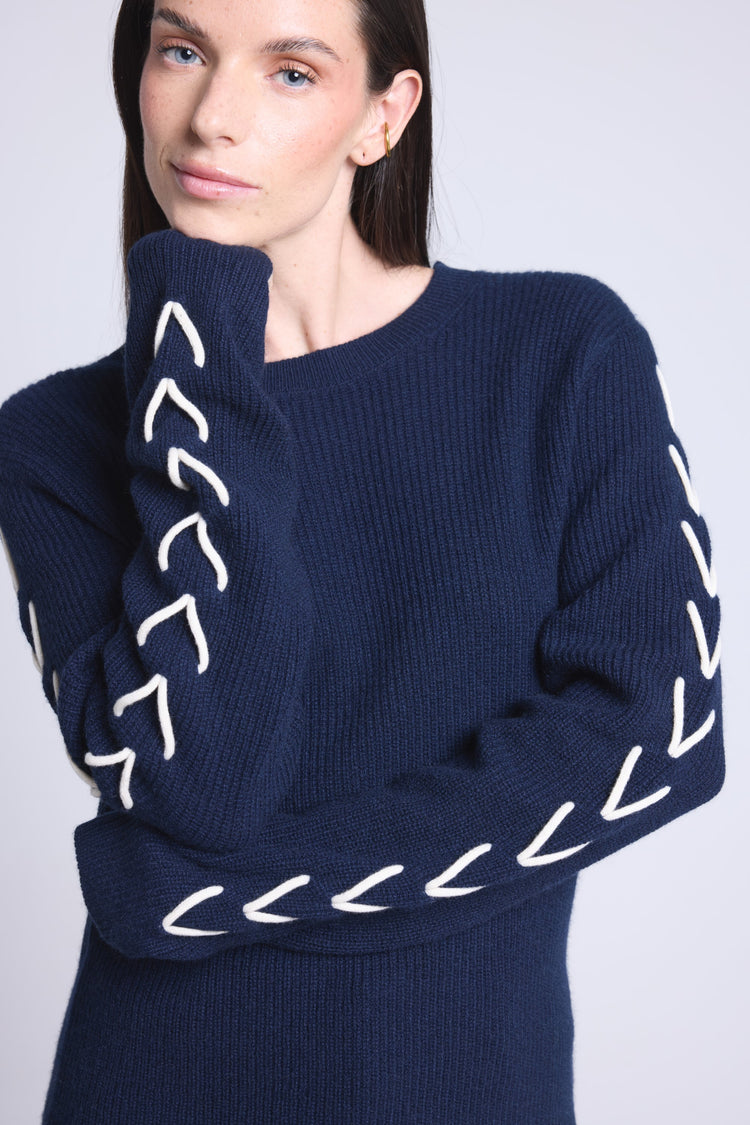 #BLEUMARINEETBLANC