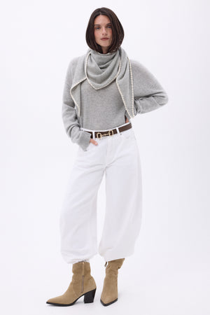 #GRISBLANC #FEMME
