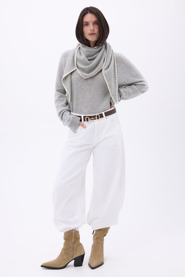 #GRISBLANC #FEMME
