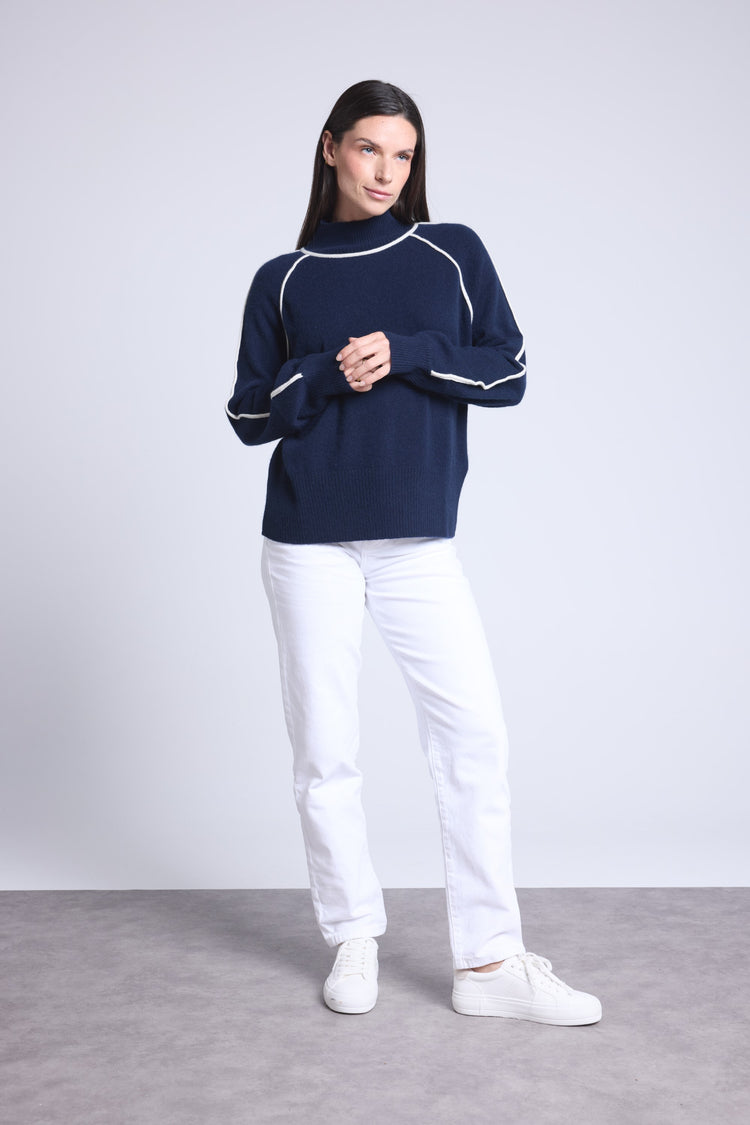#BLEUMARINEETBLANC