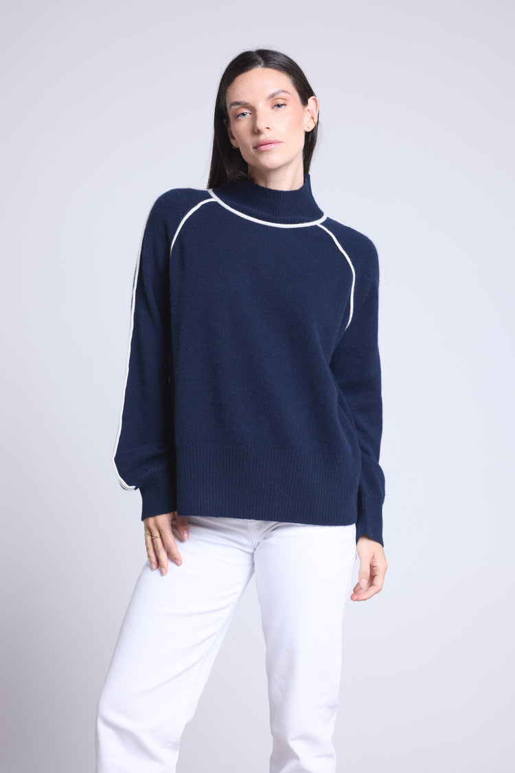 #BLEUMARINEETBLANC