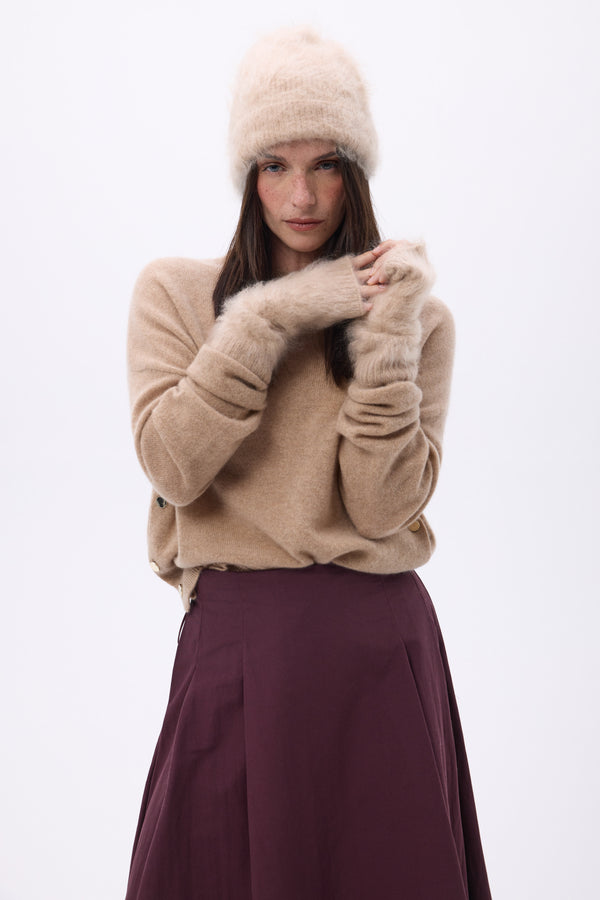 #BEIGECREME #FEMME