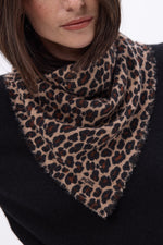 #LEOPARD #FEMME