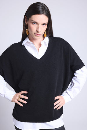 PULL OVERSIZE SANS MANCHE COL V - ONA