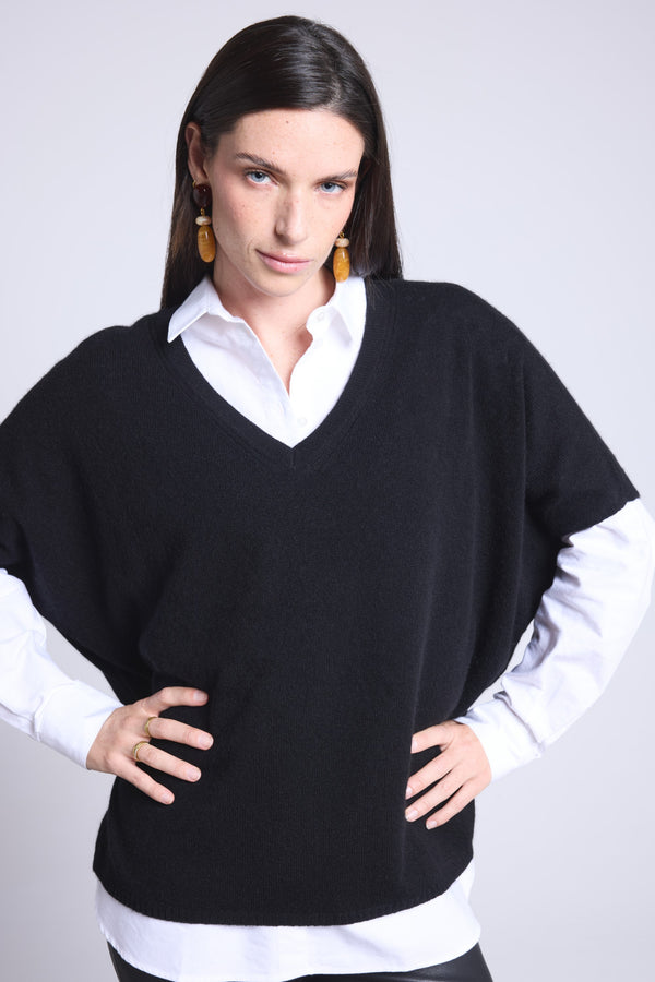 PULL OVERSIZE SANS MANCHE COL V - ONA