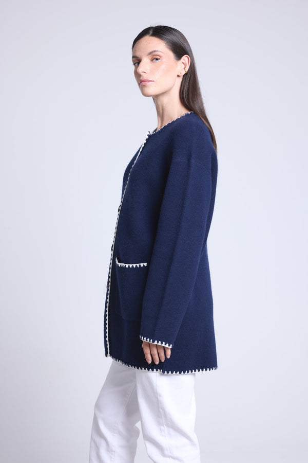 #BLEUMARINEBLANC