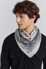 #GRISNOIR #HOMME