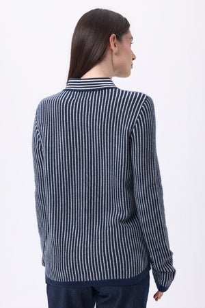 #BLEUMARINEBLANC #FEMME