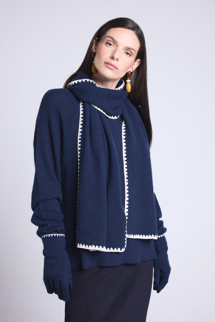 #BLEUMARINEBLANC