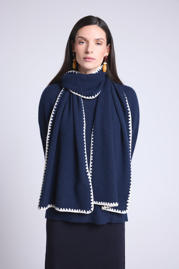 #BLEUMARINEBLANC