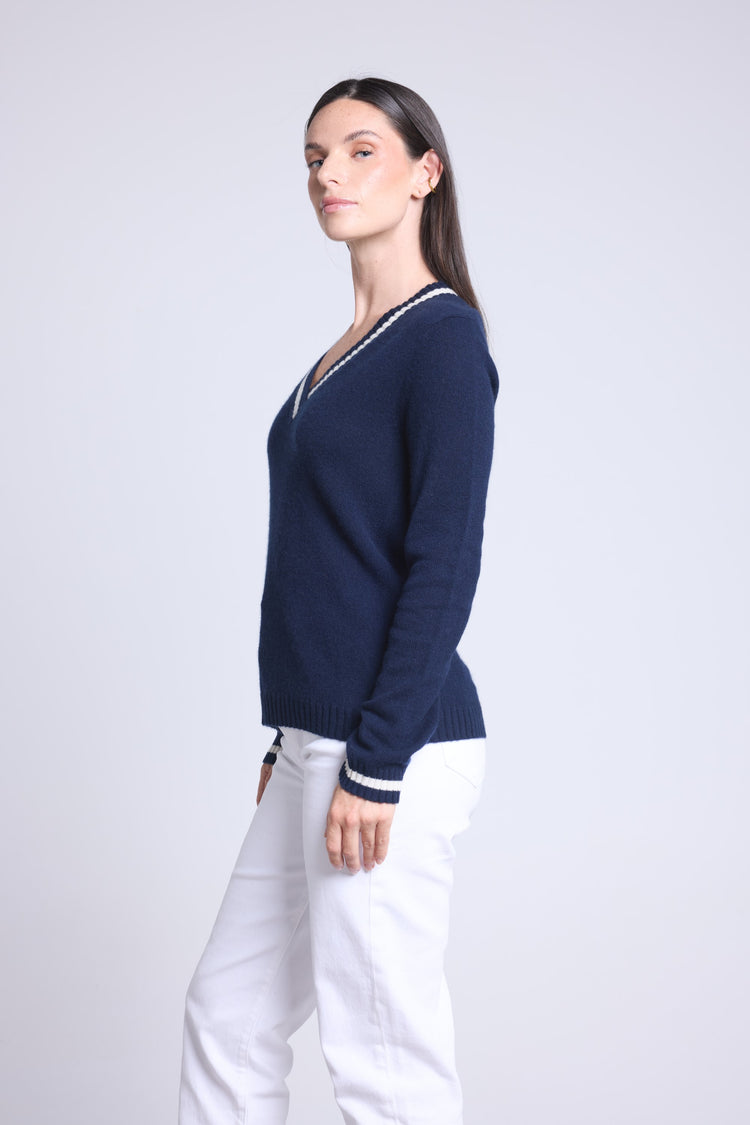 #BLEUMARINEETBLANC