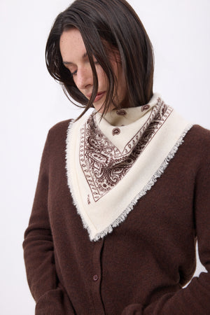 #BLANCMARRON #FEMME