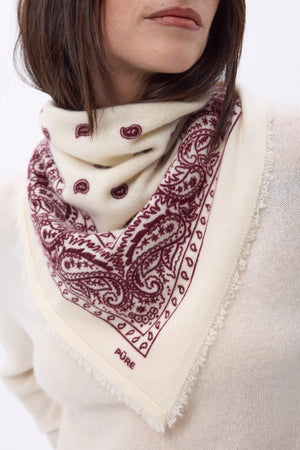 #BLANCBURGUNDY #FEMME
