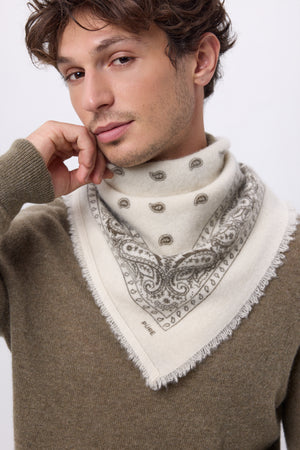 #BLANCKHAKICHINE #HOMME