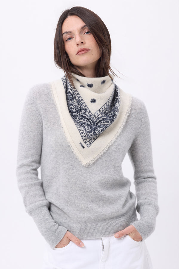 #BLANCBLEUMARINE #FEMME