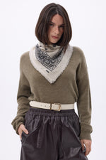 #NEUTRALNOIR #FEMME