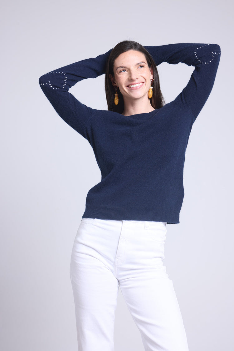 #BLEUMARINEBLANC #FEMME