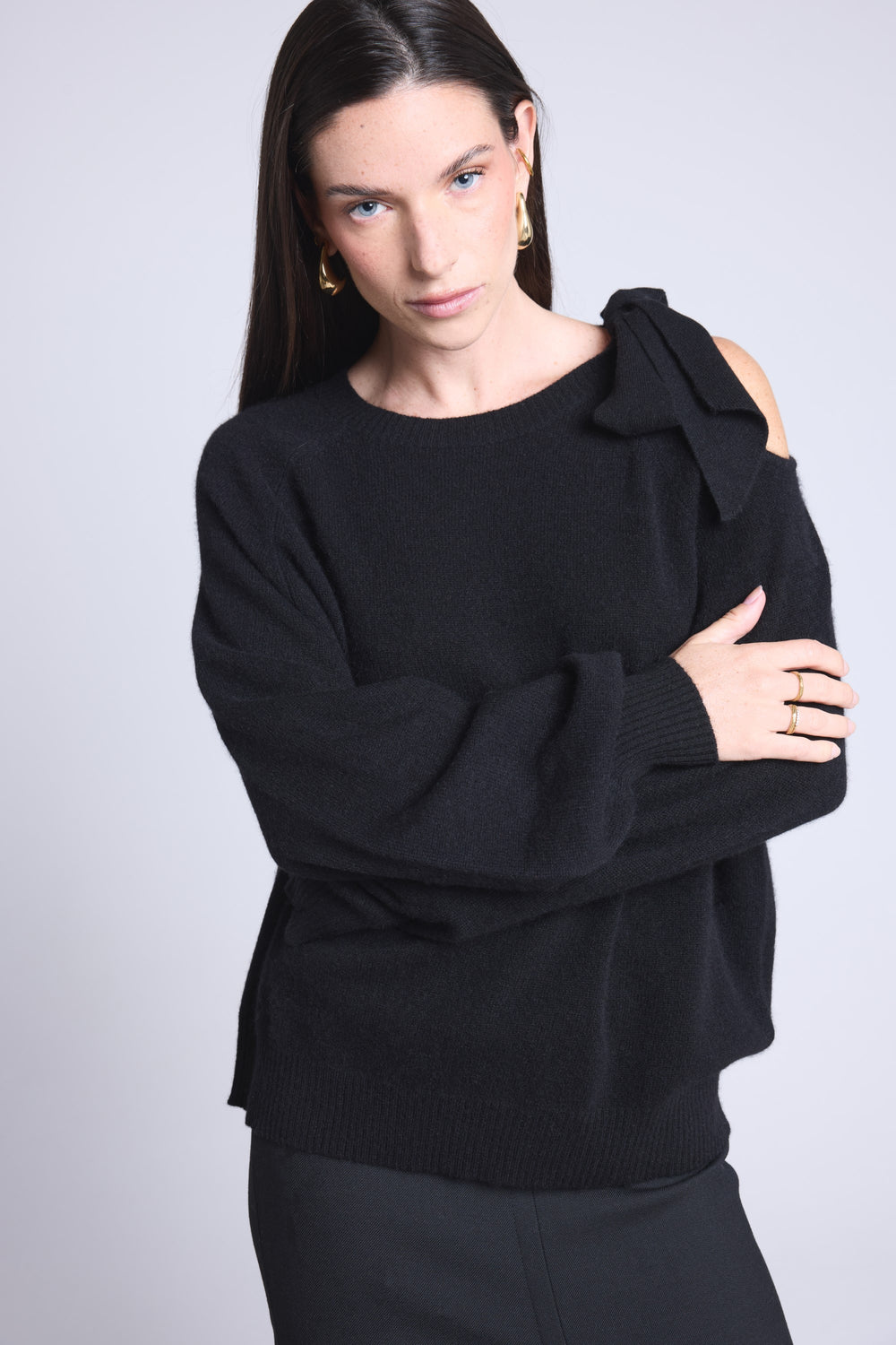 PULL COL ROND OUVERTURE NŒUD EPAULE - TAMARA